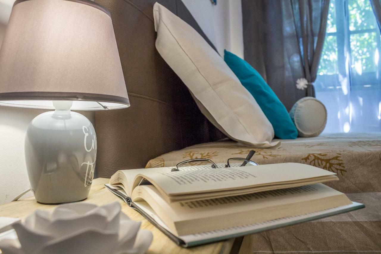 Maricciolu Suites And Apartments ออลเบีย ภายนอก รูปภาพ