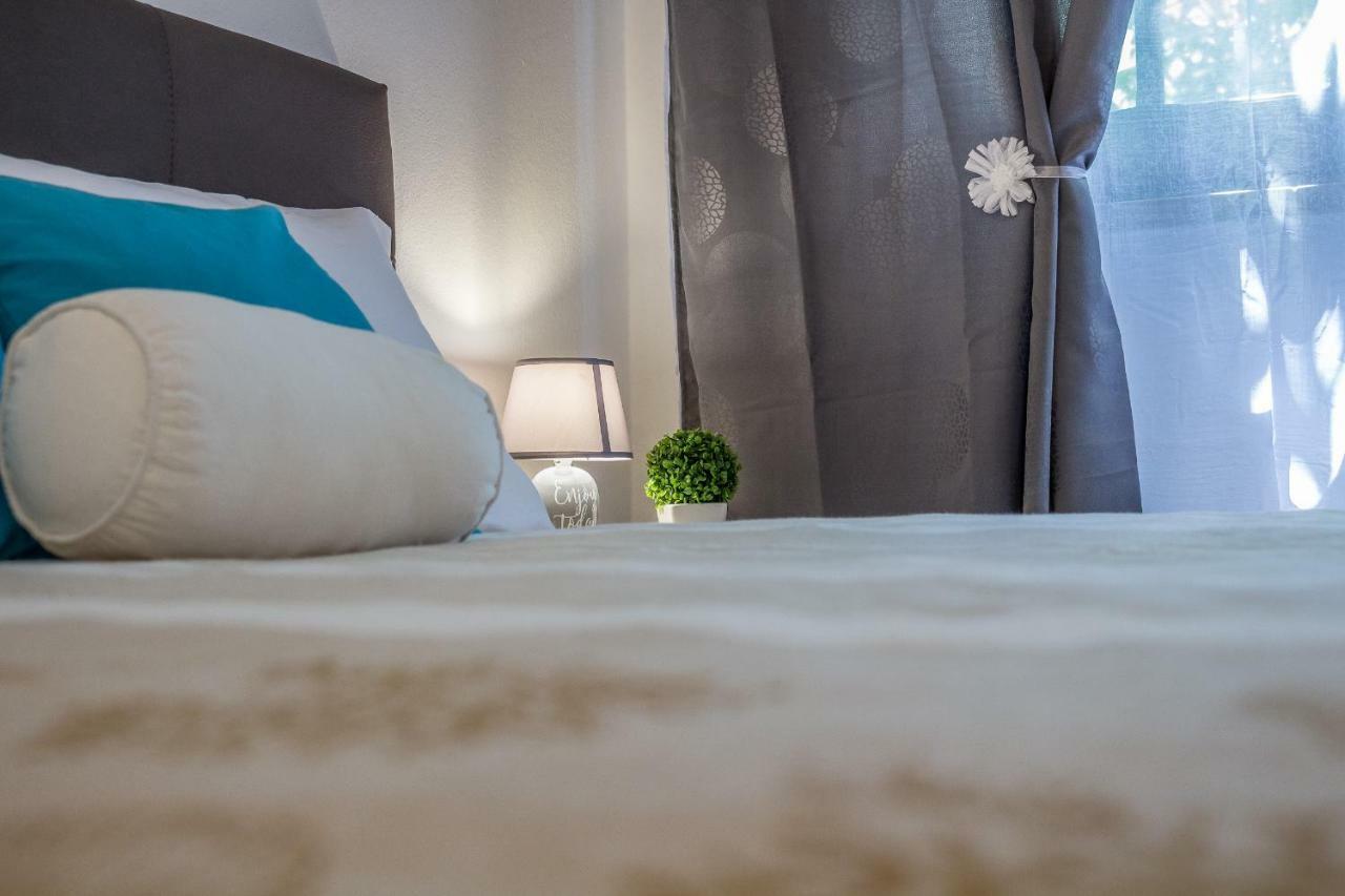 Maricciolu Suites And Apartments ออลเบีย ภายนอก รูปภาพ