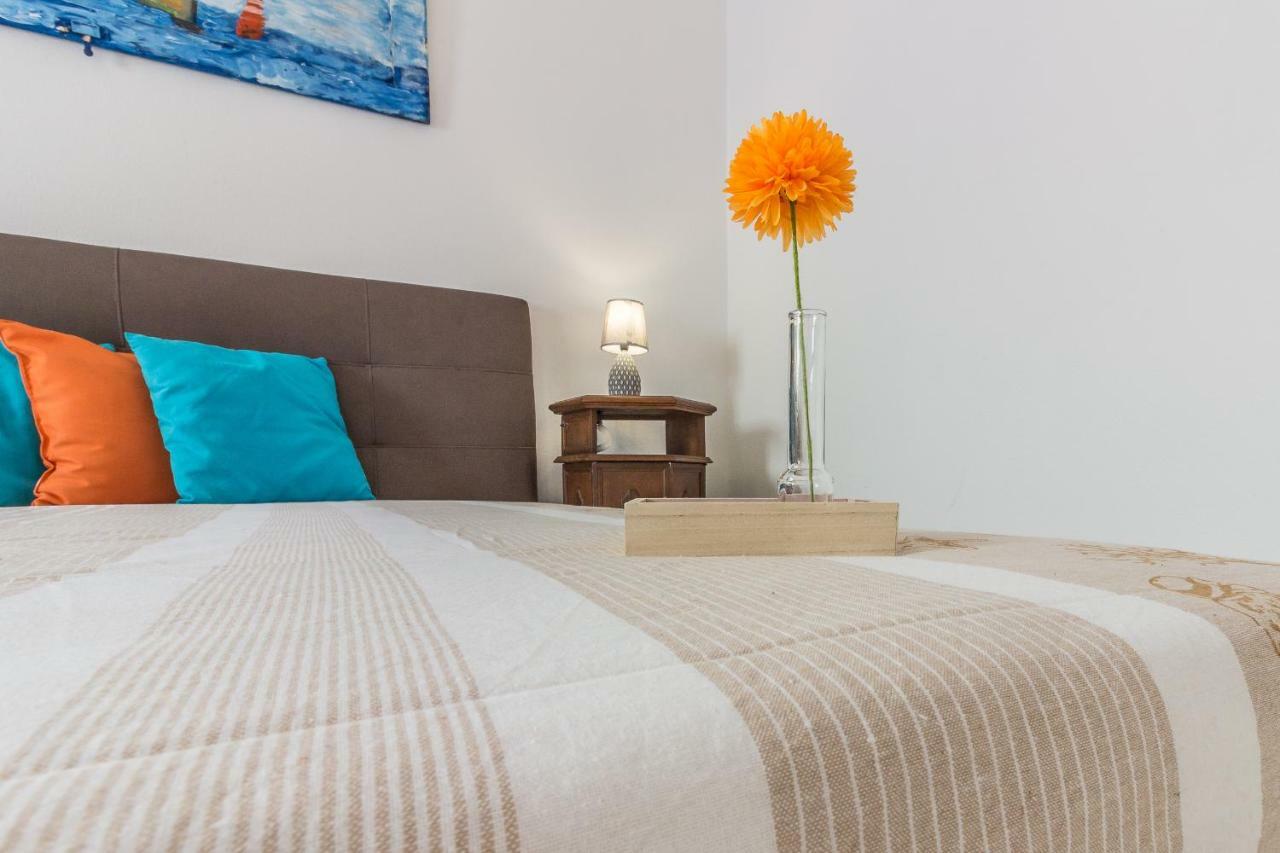 Maricciolu Suites And Apartments ออลเบีย ภายนอก รูปภาพ
